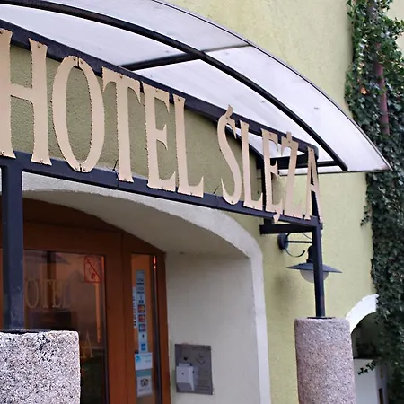 Sleza Bed & Breakfast